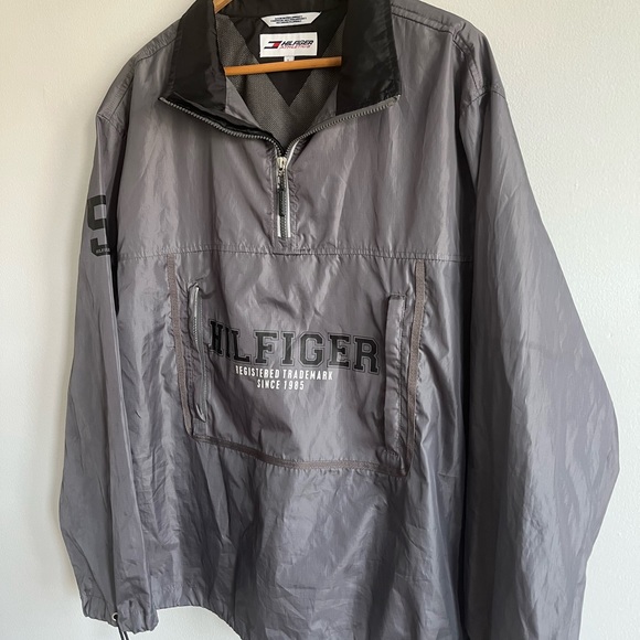 Tommy Hilfiger Pullover / Large / Windbreaker - Picture 4 of 8